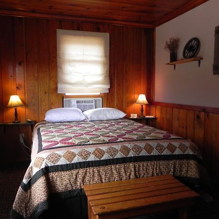 Apache Village Cabins Руідозо Екстер'єр фото