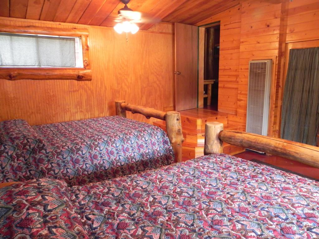 Apache Village Cabins Руідозо Номер фото
