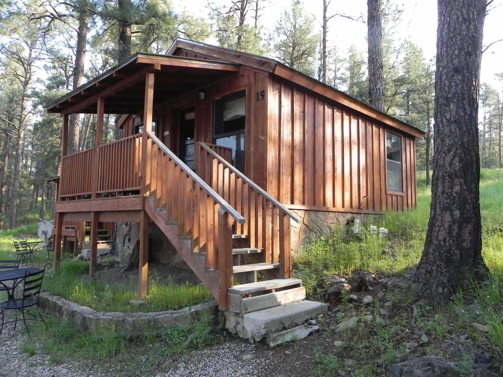 Apache Village Cabins Руідозо Екстер'єр фото