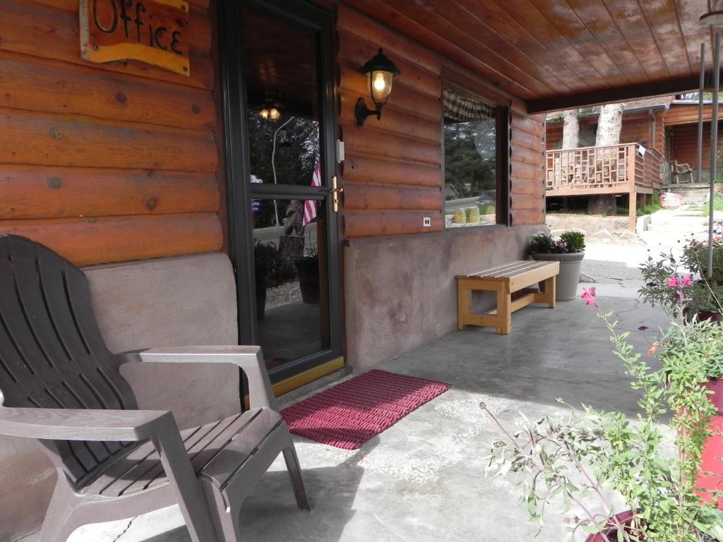Apache Village Cabins Руідозо Екстер'єр фото
