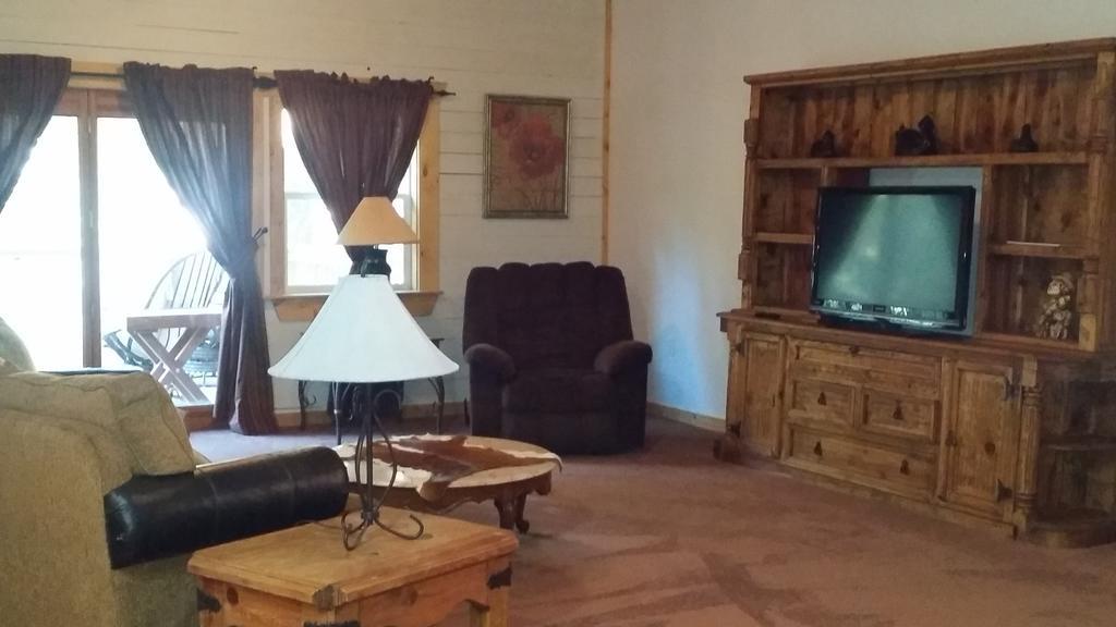 Apache Village Cabins Руідозо Екстер'єр фото
